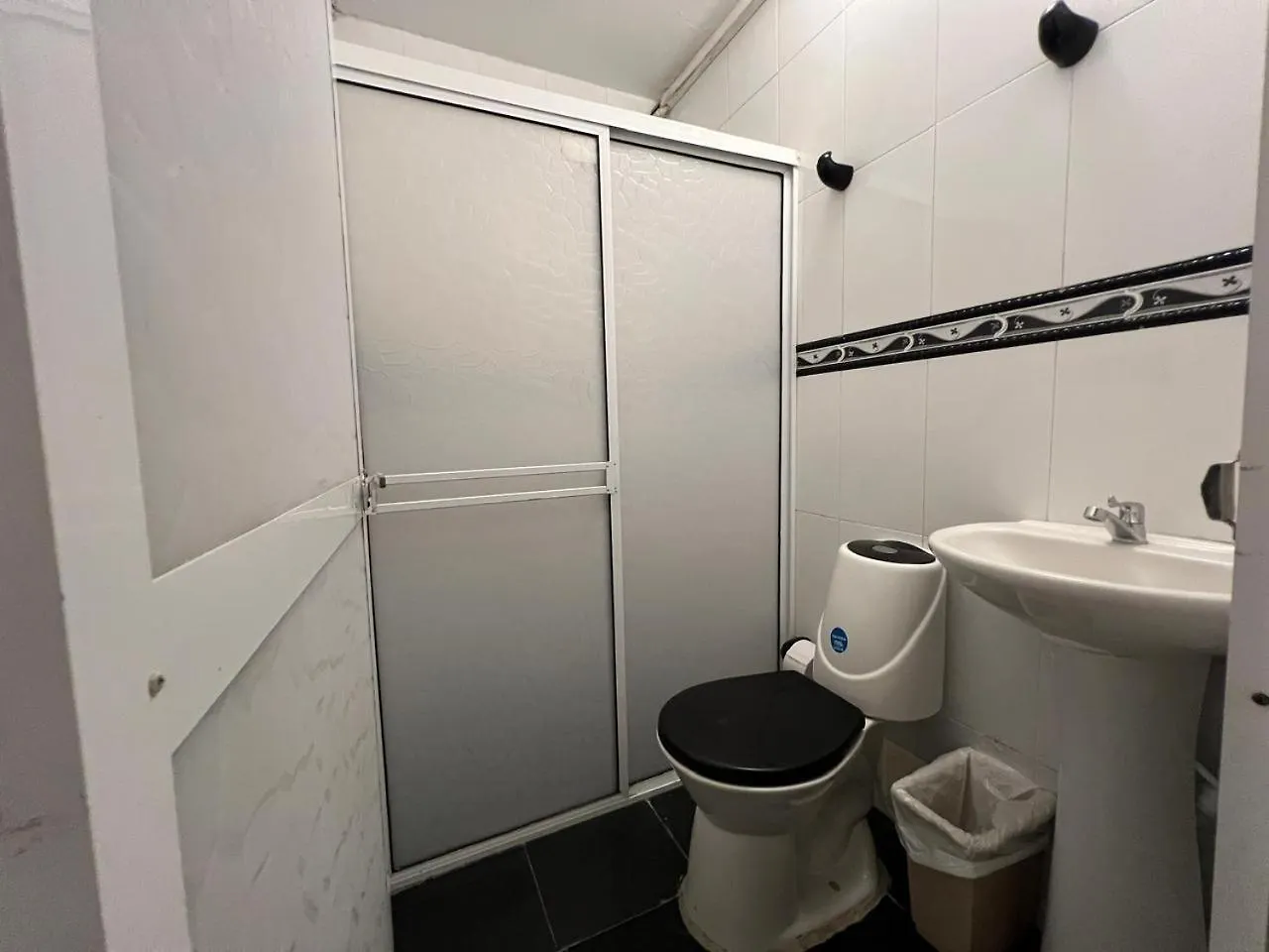 Hostal Casa De Las Americas Cartagena بيت شباب