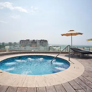 Dentro Del Radisson Ocean Pavillion Apartamento